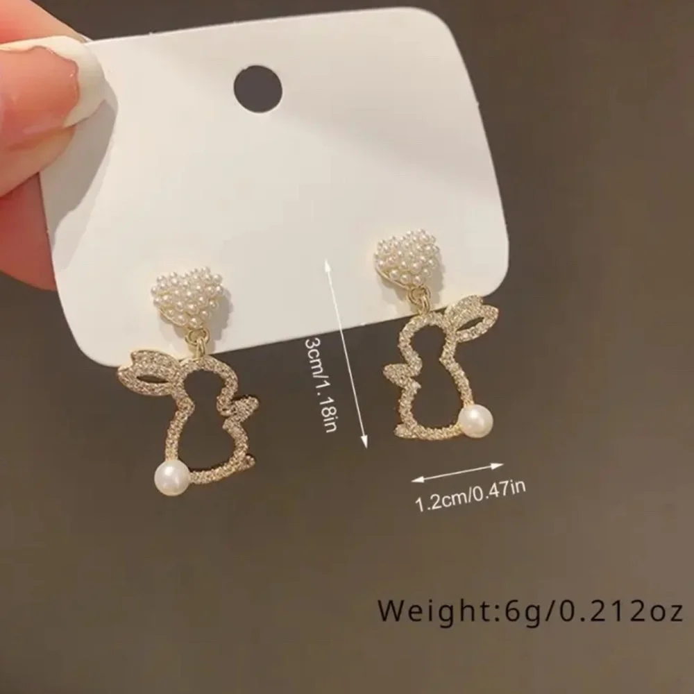 🎉Host Pick🎉NWT! Beautiful Bunny Pierced Post Dangle Earrings with Rhinestones!